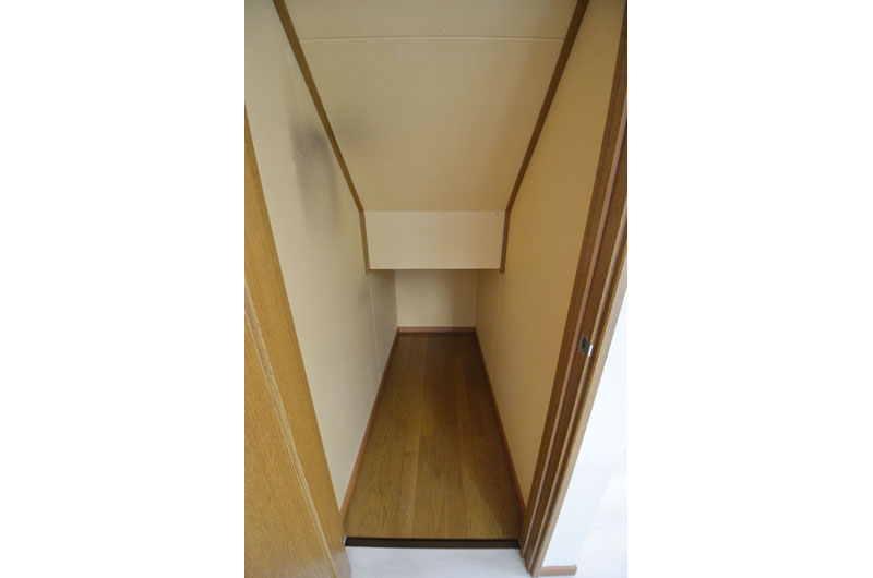 階段下収納 南8-26
