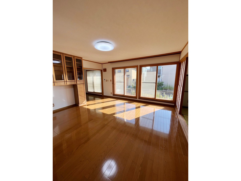 居間 札幌市西区西野7-5