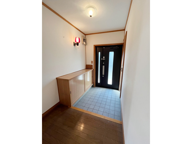 玄関 札幌市西区西野7-5
